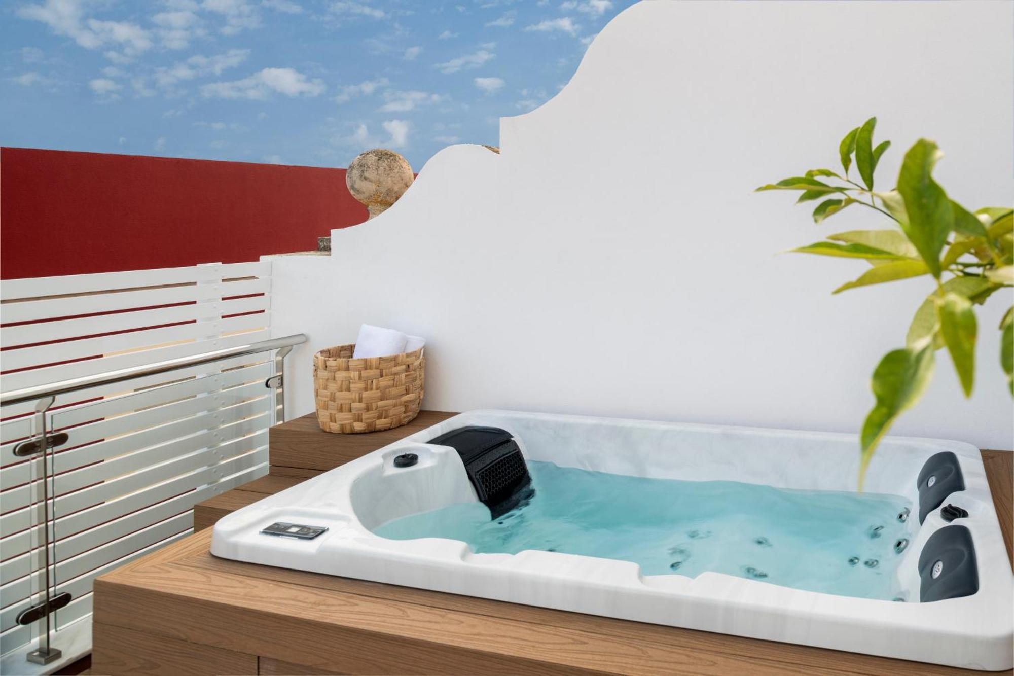Magno Apartments Santa Clara - Private Terraces With Jacuzzi เซบีญา ภายนอก รูปภาพ